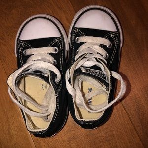 Size 6 black converse